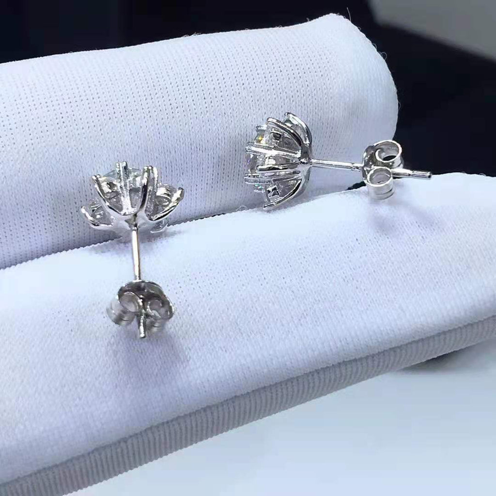 Skadi's Starfall - D-color Moissanite Star Earrings