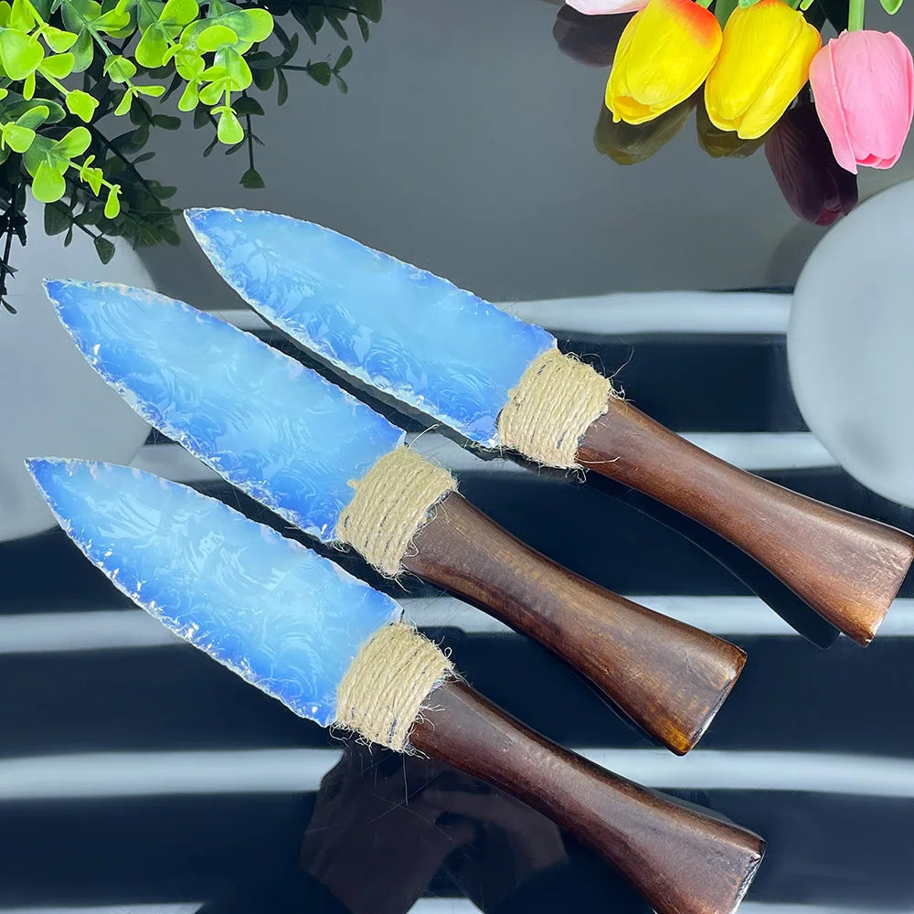 Fjörkniv - Handcrafted White Opalite Knife