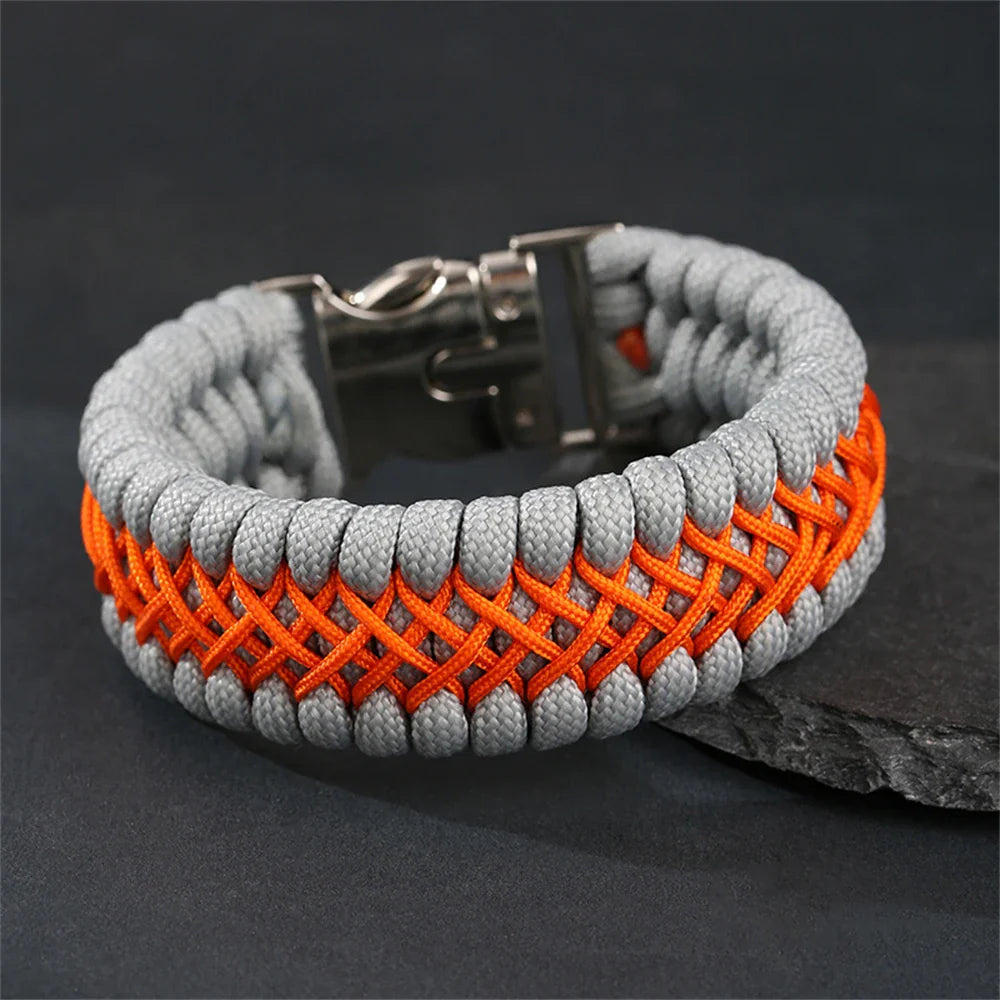 Loyal To The Realms – Handmade 7-Core Paracord Bracelet