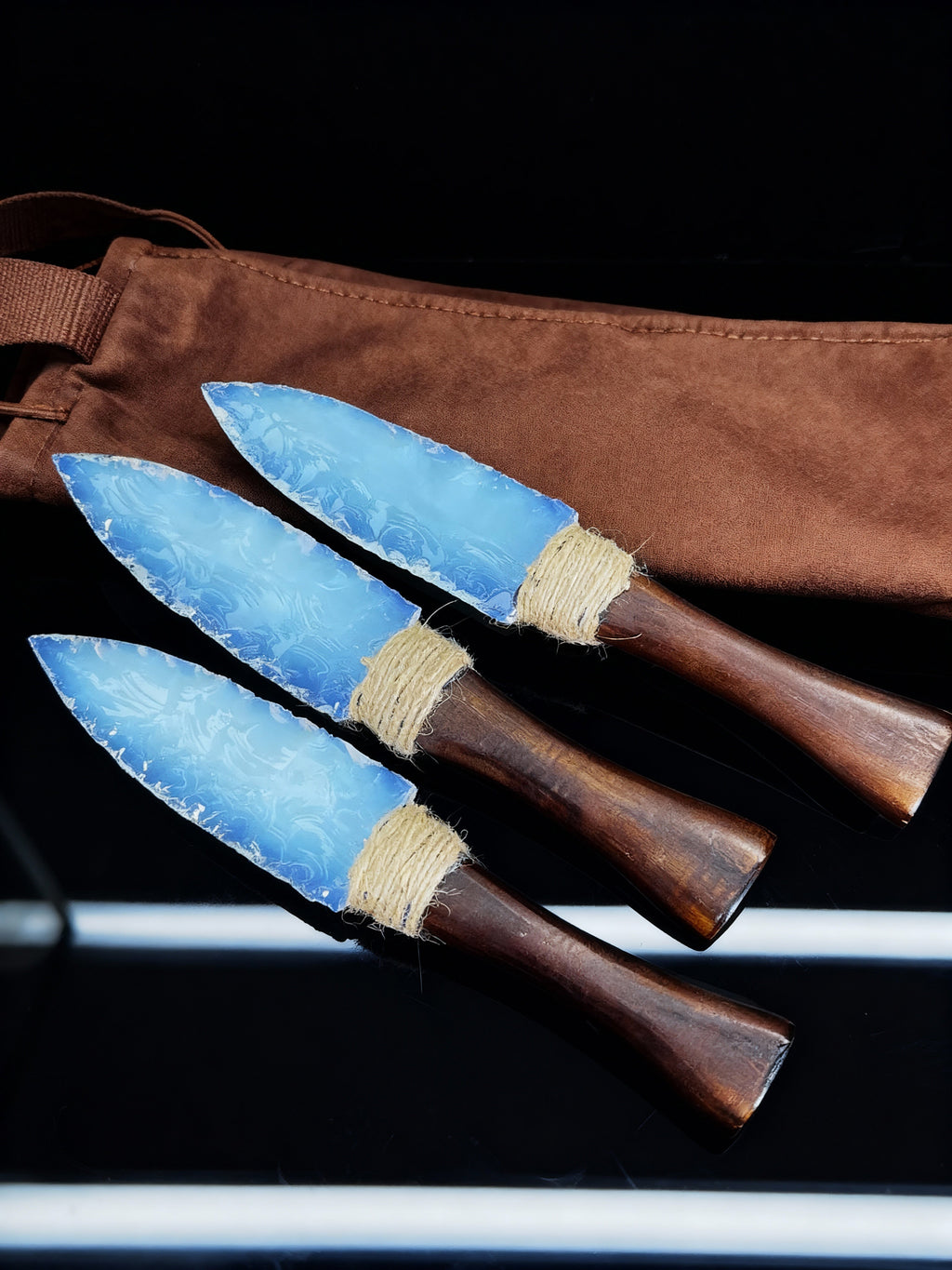 Fjörkniv - Handcrafted White Opalite Knife